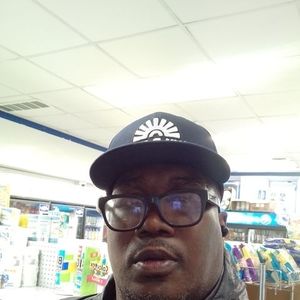 Meet your Posher, Namir